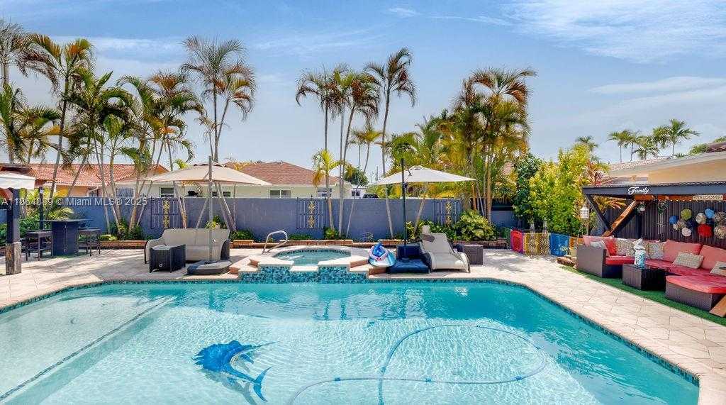 Small Image of 5875 WEST 3RD LN, Hialeah Number 37