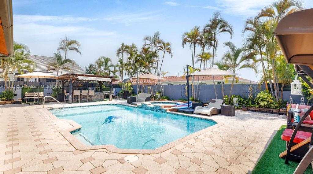 Small Image of 5875 WEST 3RD LN, Hialeah Number 38