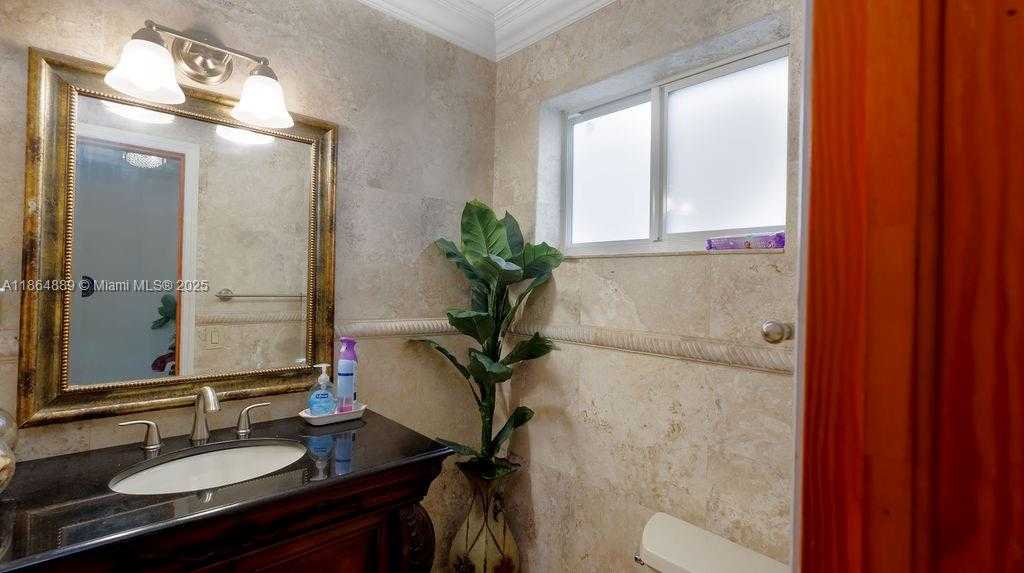 Small Image of 5875 WEST 3RD LN, Hialeah Number 4