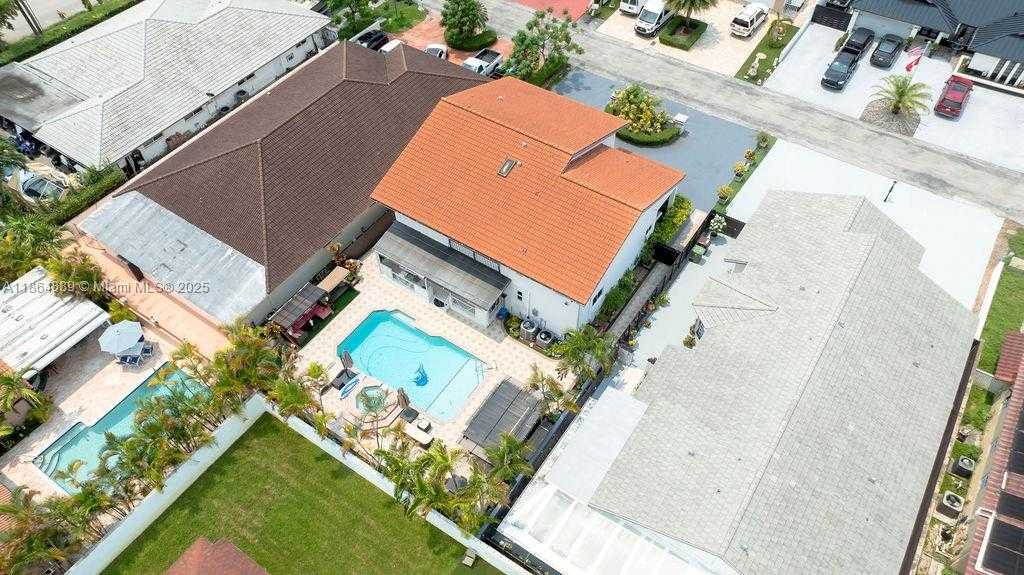 Small Image of 5875 WEST 3RD LN, Hialeah Number 43