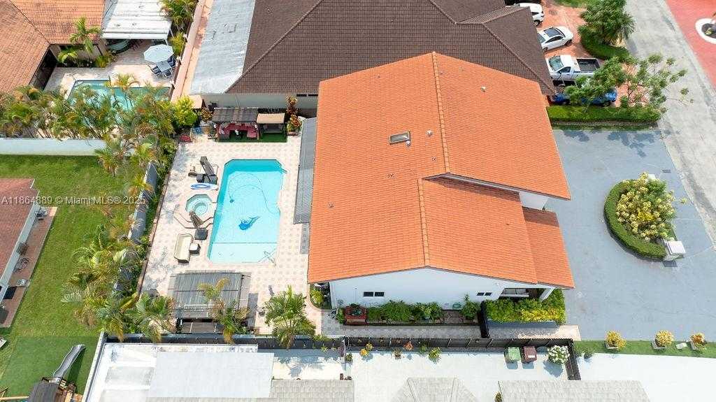 Small Image of 5875 WEST 3RD LN, Hialeah Number 44