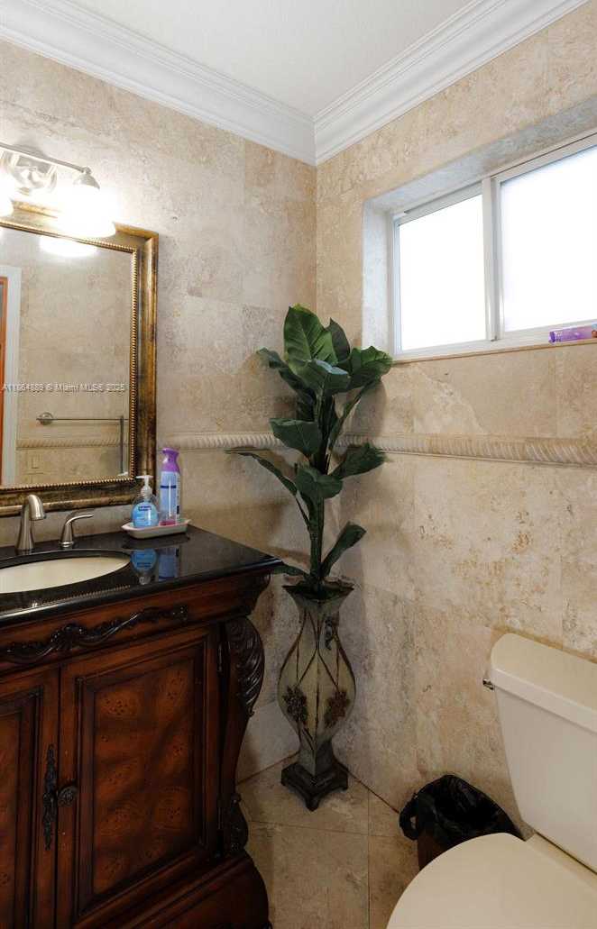 Small Image of 5875 WEST 3RD LN, Hialeah Number 5