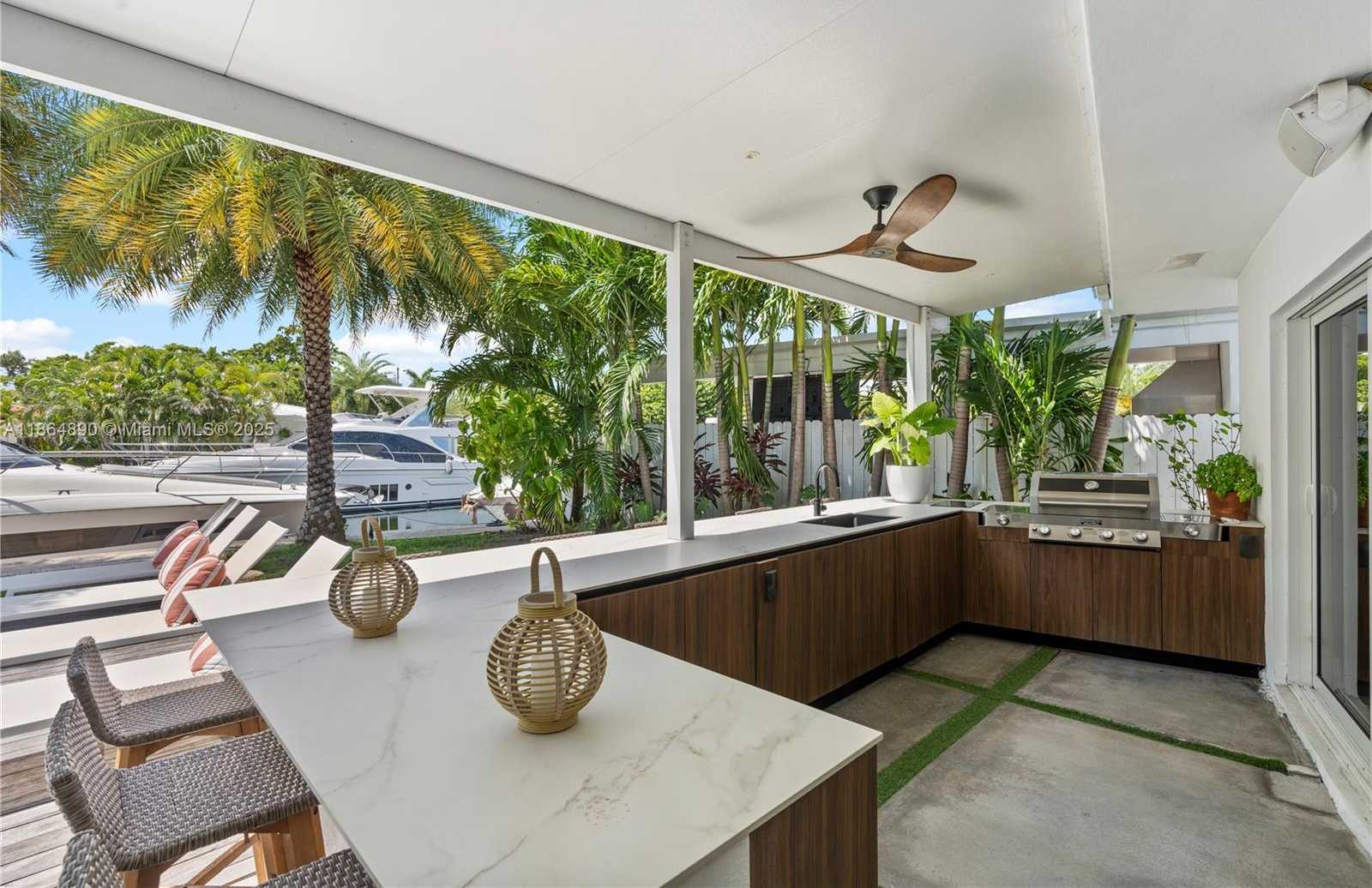 Small Image of 12910 AURALIA RD, North Miami Number 12
