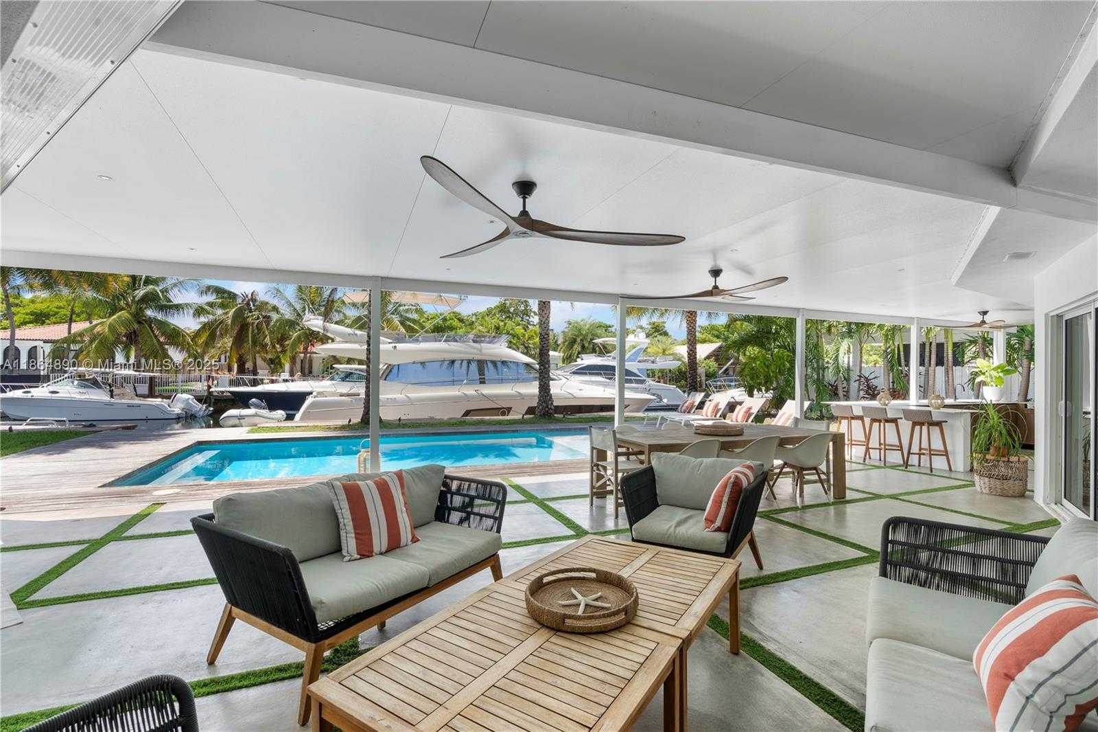 Small Image of 12910 AURALIA RD, North Miami Number 16