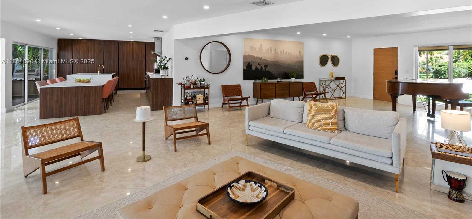 Small Image of 12910 AURALIA RD, North Miami Number 19