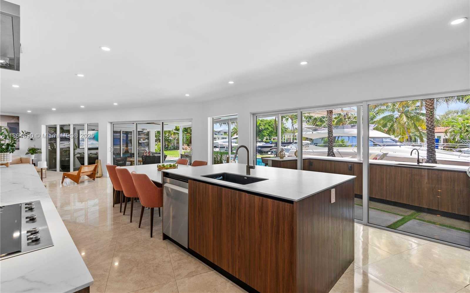 Small Image of 12910 AURALIA RD, North Miami Number 23