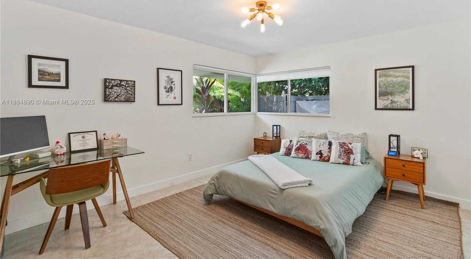 Small Image of 12910 AURALIA RD, North Miami Number 32