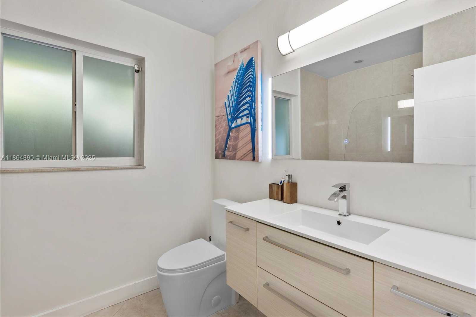 Small Image of 12910 AURALIA RD, North Miami Number 36