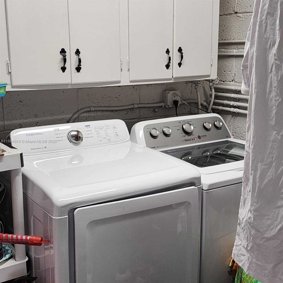 Small Image of 1120 NORTH EAST 134TH ST, North Miami Number 17