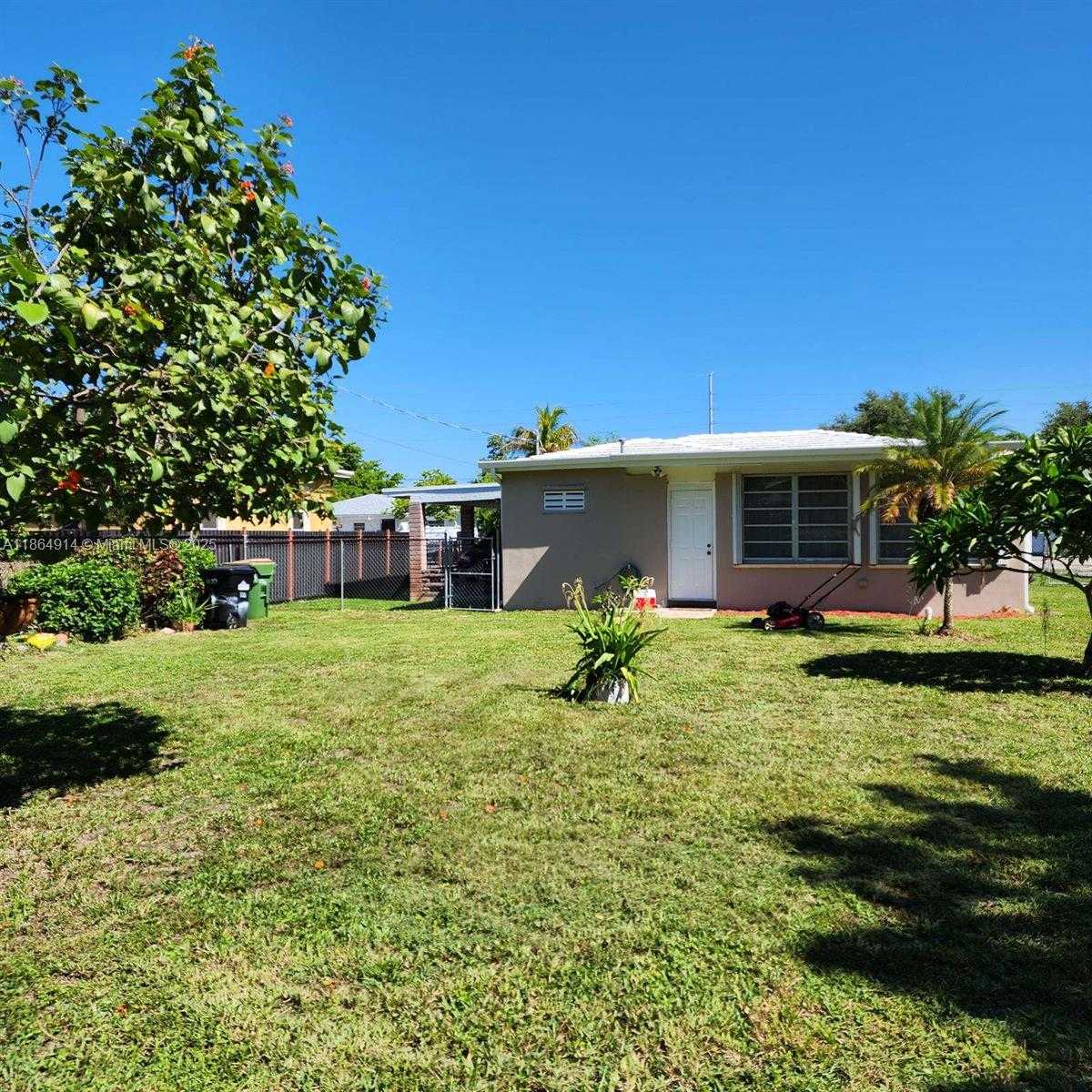 Small Image of 1120 NORTH EAST 134TH ST, North Miami Number 18