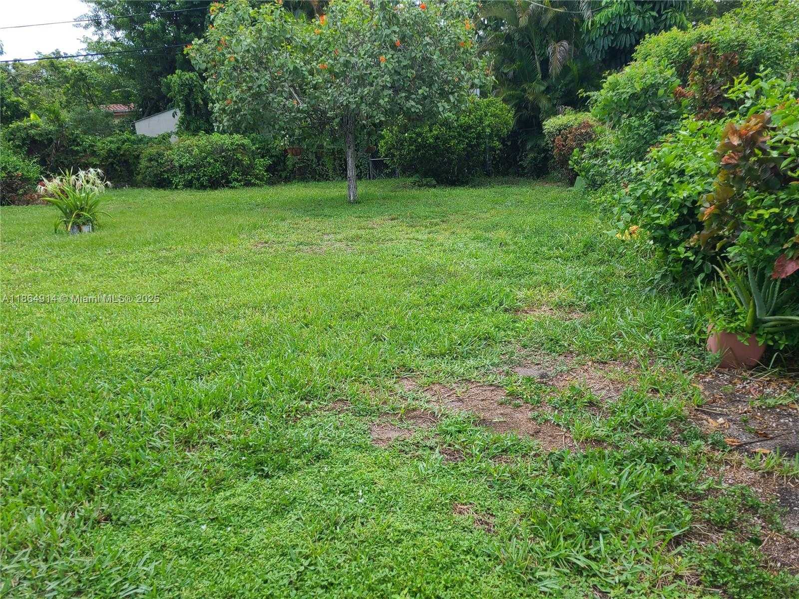 Small Image of 1120 NORTH EAST 134TH ST, North Miami Number 20
