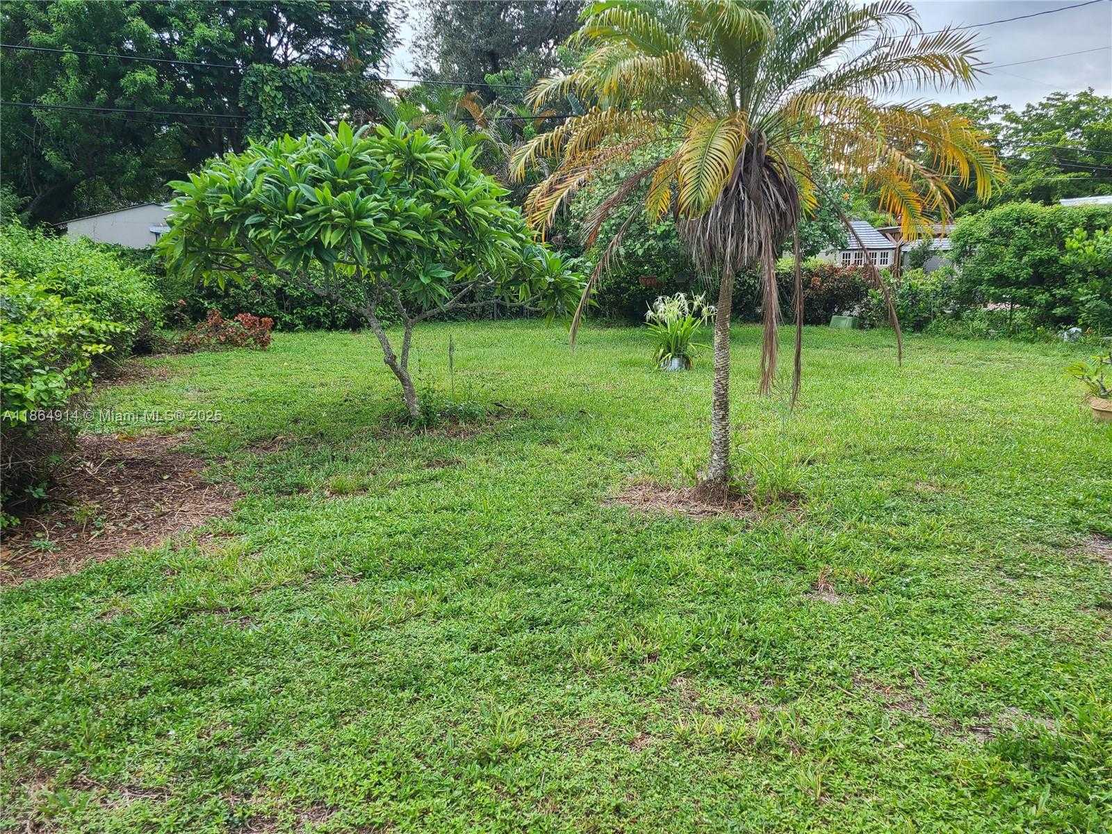 Small Image of 1120 NORTH EAST 134TH ST, North Miami Number 21