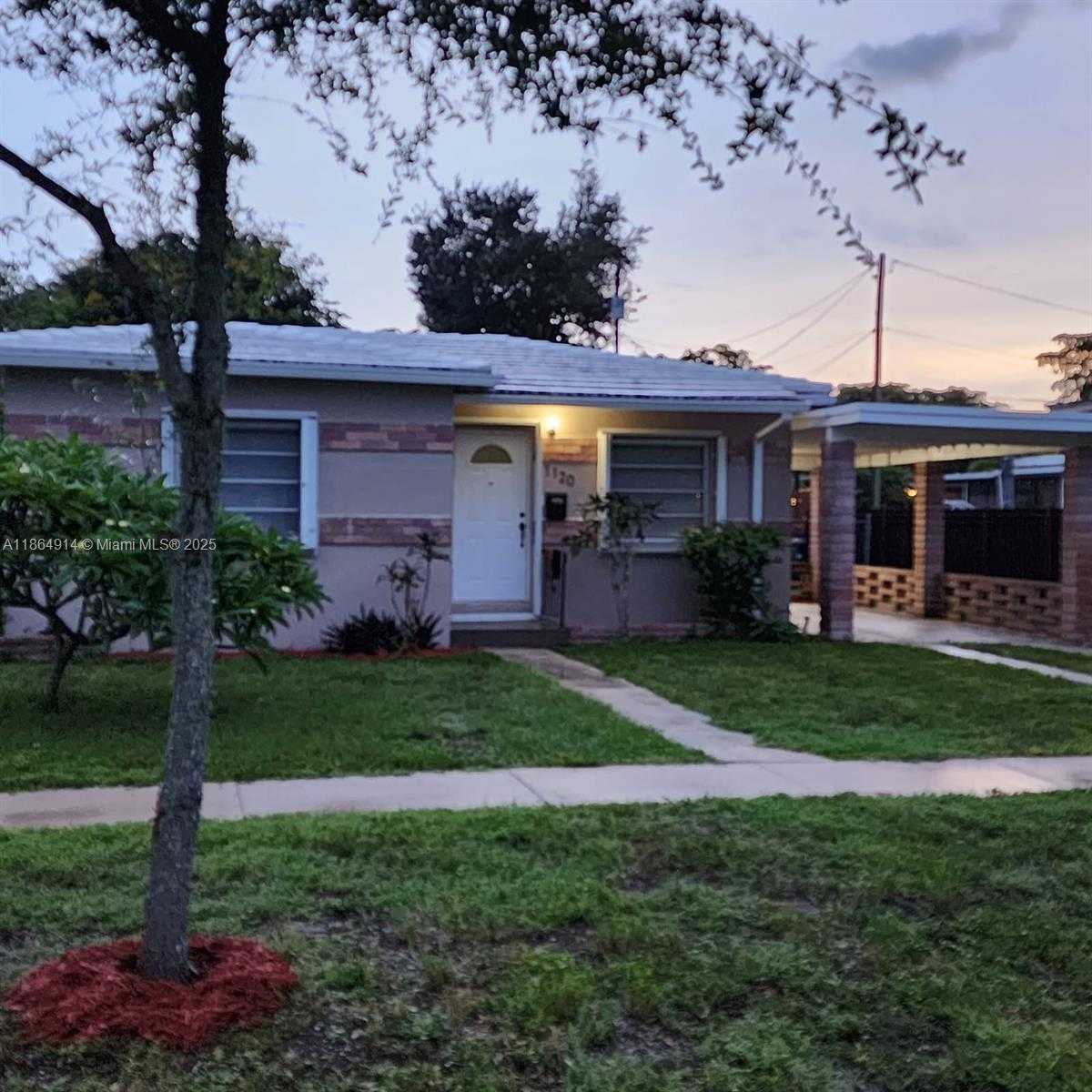 Small Image of 1120 NORTH EAST 134TH ST, North Miami Number 3