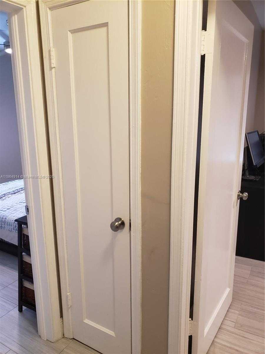 Small Image of 1120 NORTH EAST 134TH ST, North Miami Number 7