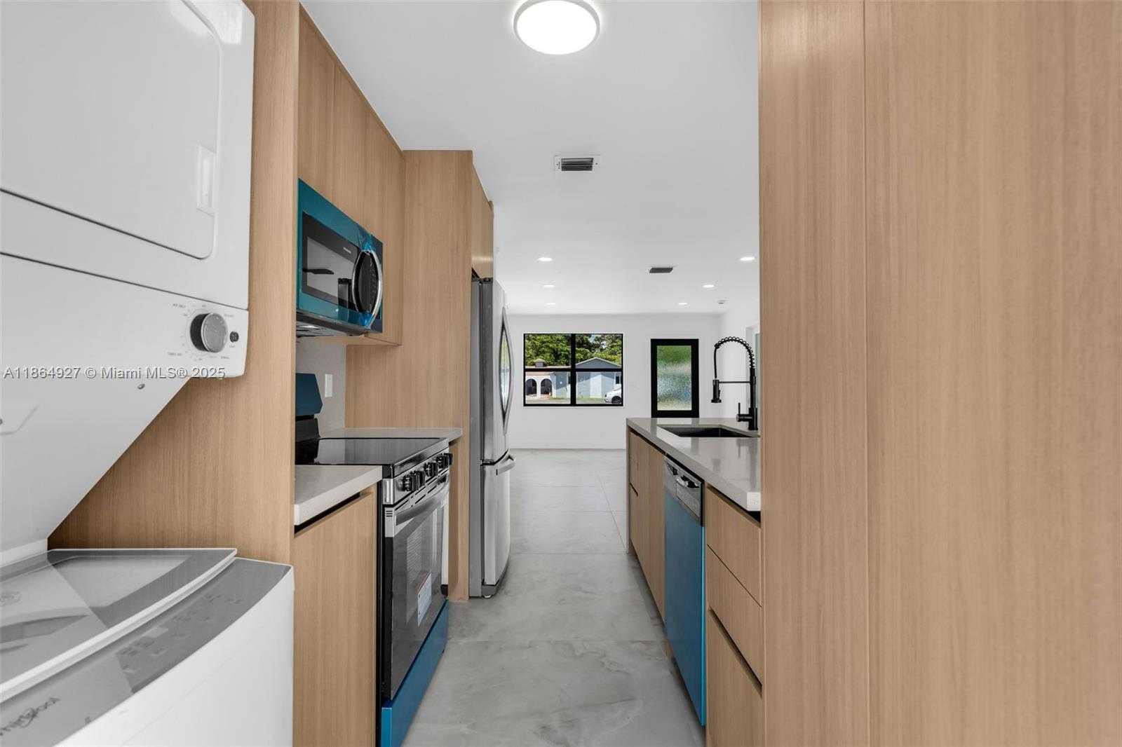 Small Image of 4100 SOUTH WEST 20TH ST, Hollywood Number 8