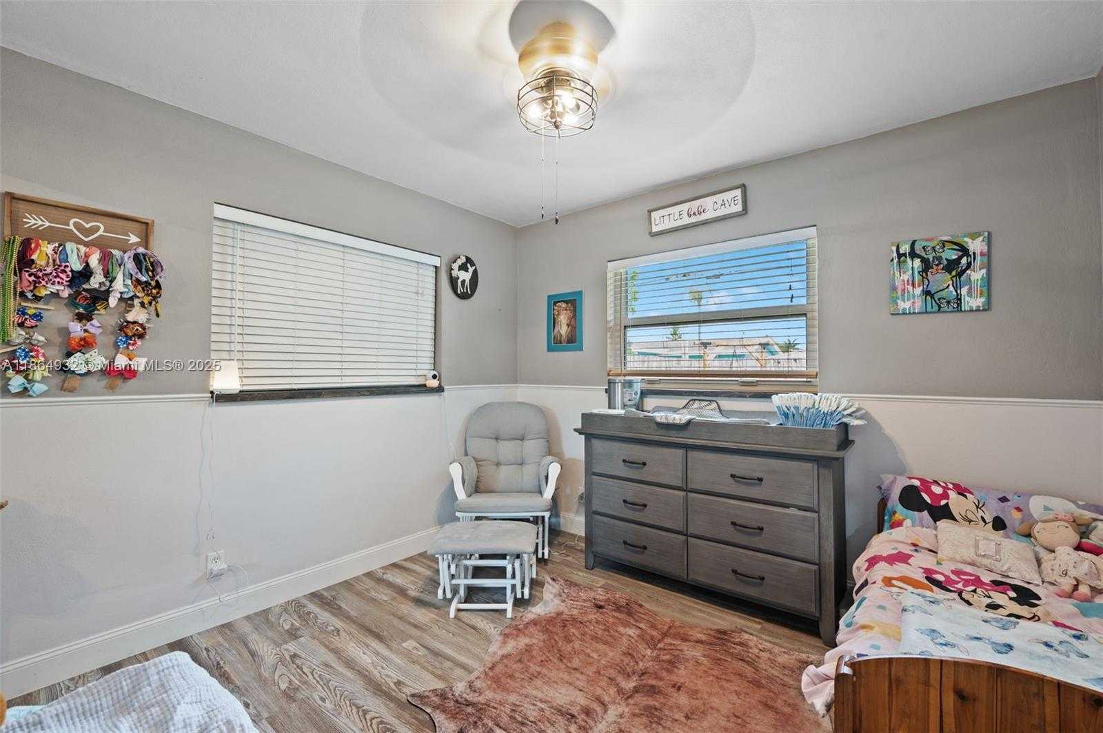 Small Image of 7321 EAST MCARTHUR PKWY, Hollywood Number 15