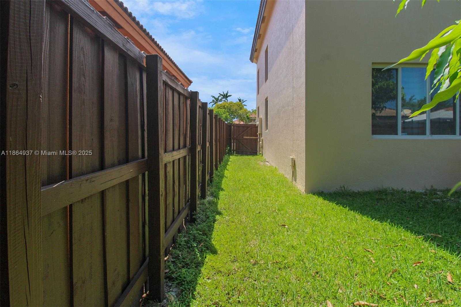 Small Image of 1033 NORTH EAST 35TH AVE, Homestead Number 18