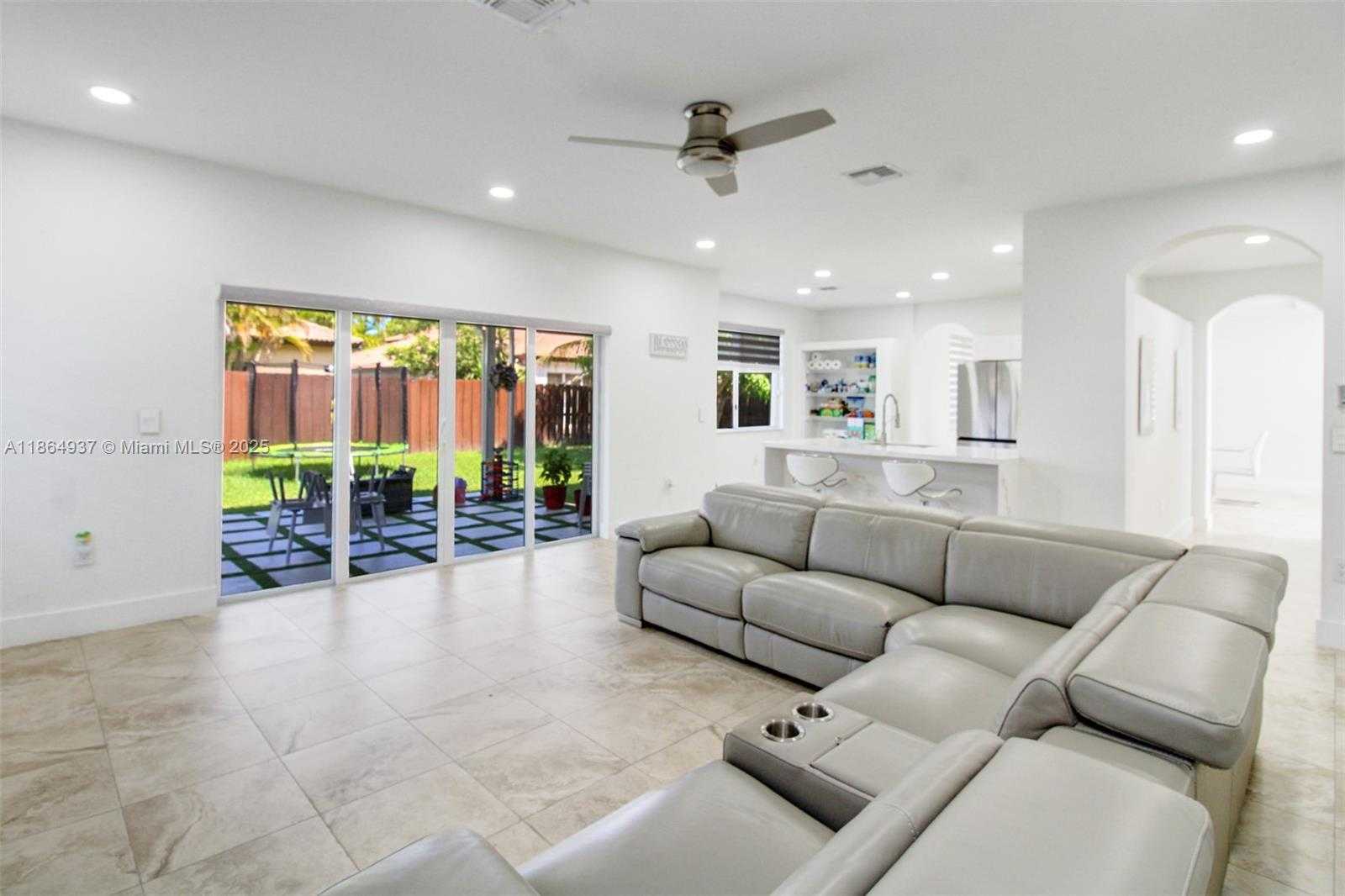Small Image of 1033 NORTH EAST 35TH AVE, Homestead Number 21