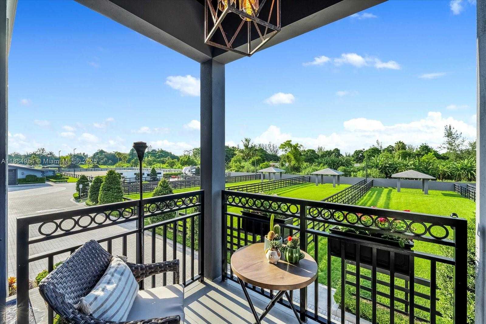 Small Image of 2625 SOUTH WEST 148TH AVE, Davie Number 26