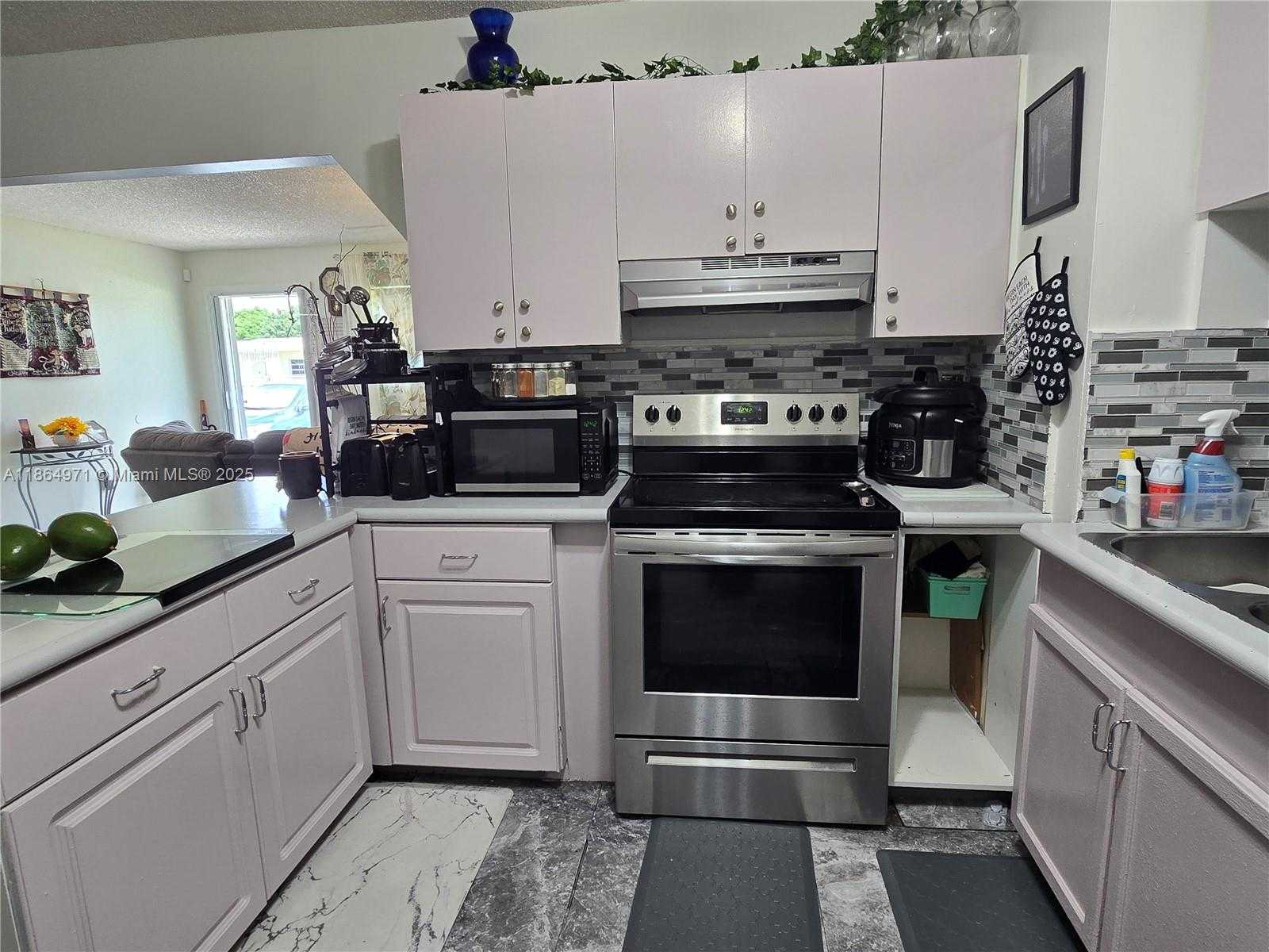 Small Image of 14270 SOUTH WEST 285TH ST, Homestead Number 7