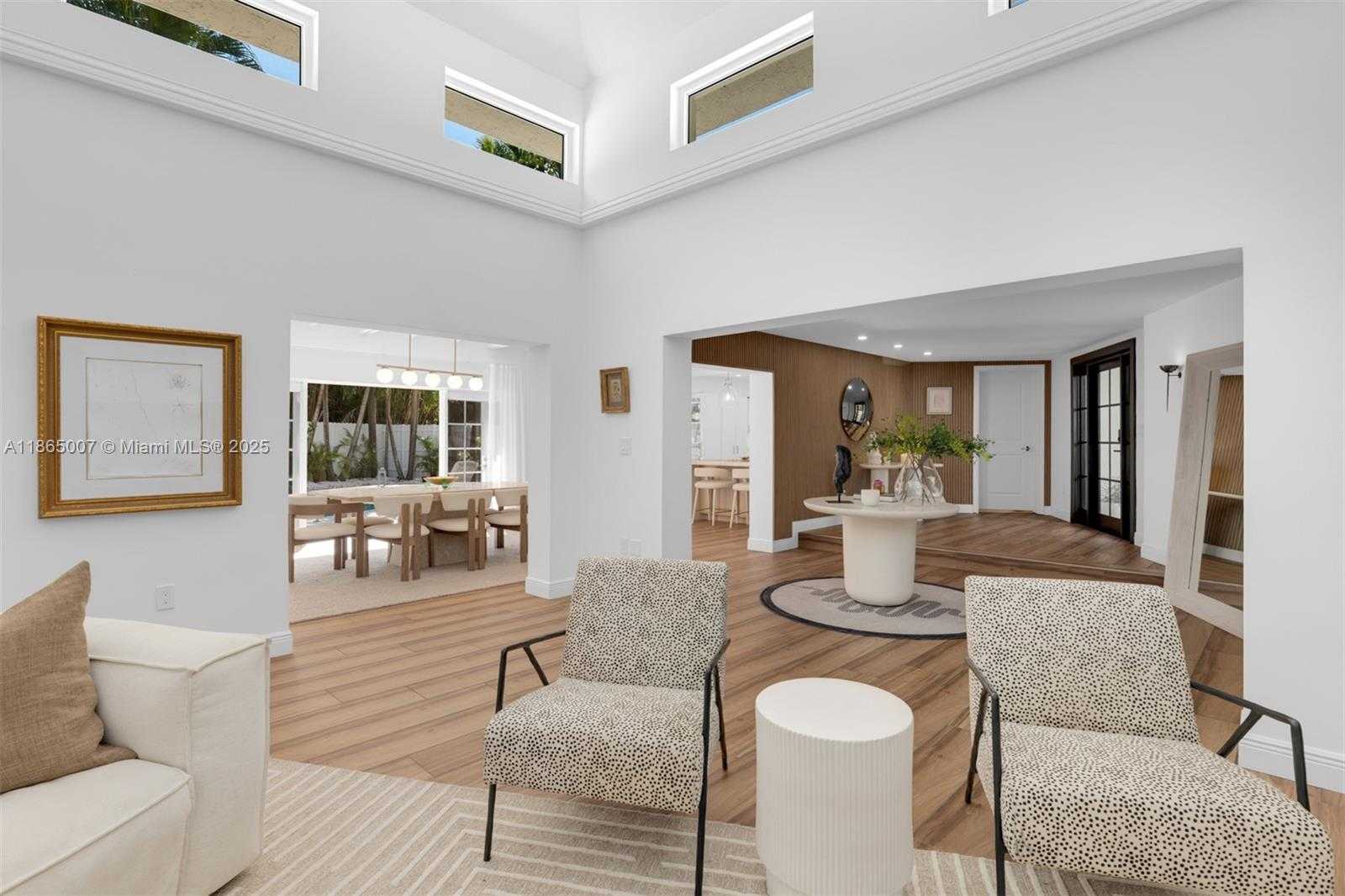 Small Image of 200 WEST MCINTYRE ST, Key Biscayne Number 13