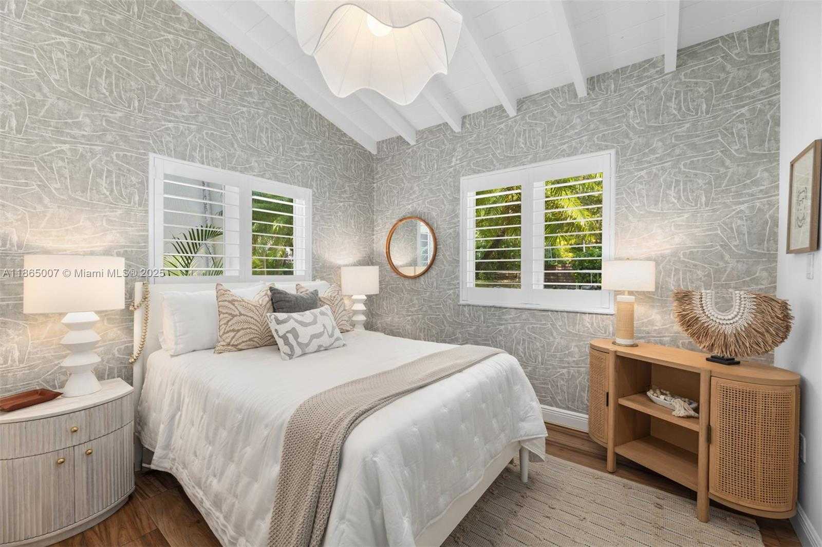 Small Image of 200 WEST MCINTYRE ST, Key Biscayne Number 43