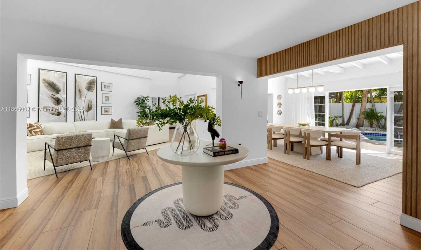 Small Image of 200 WEST MCINTYRE ST, Key Biscayne Number 5