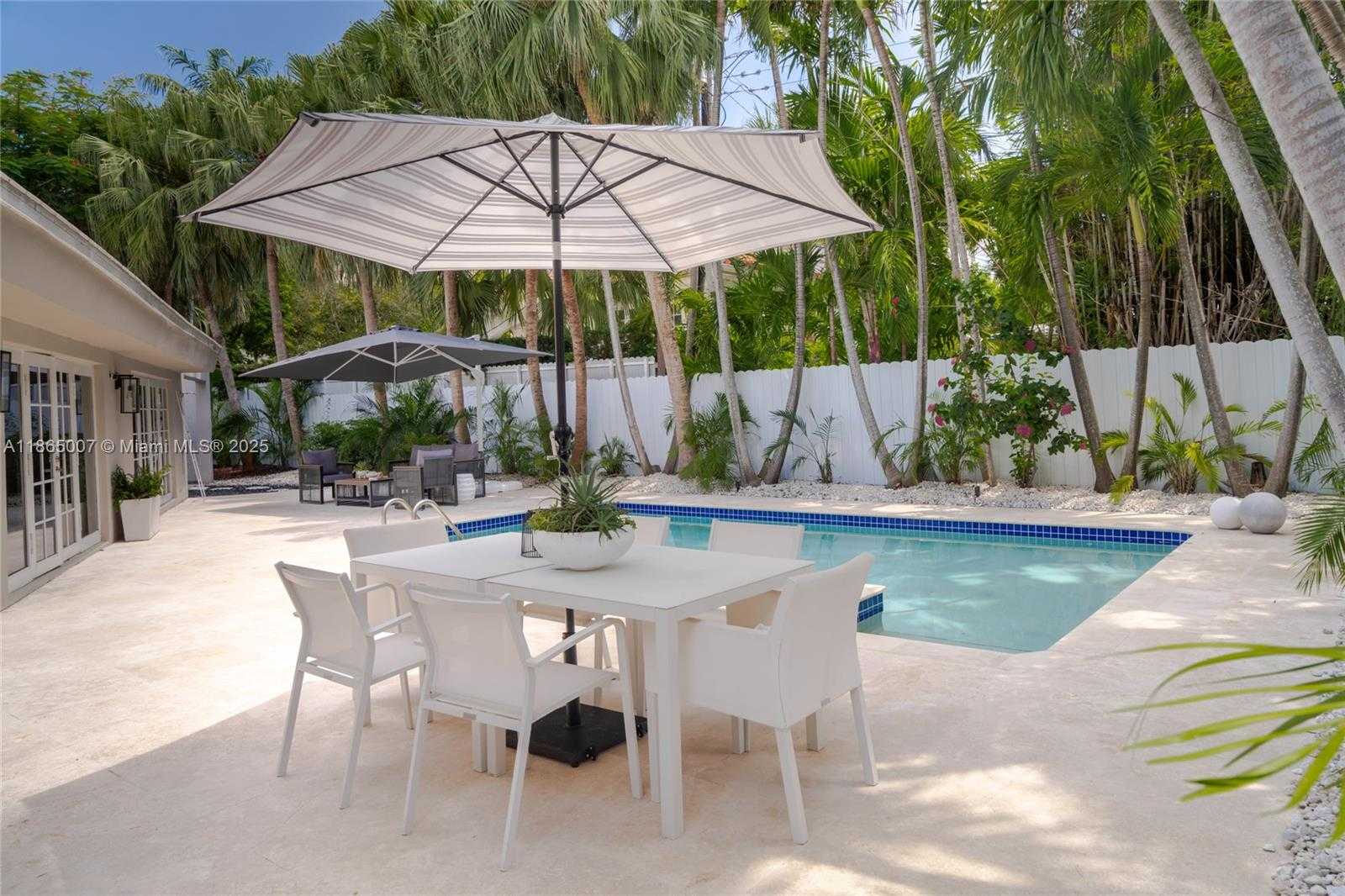 Small Image of 200 WEST MCINTYRE ST, Key Biscayne Number 68