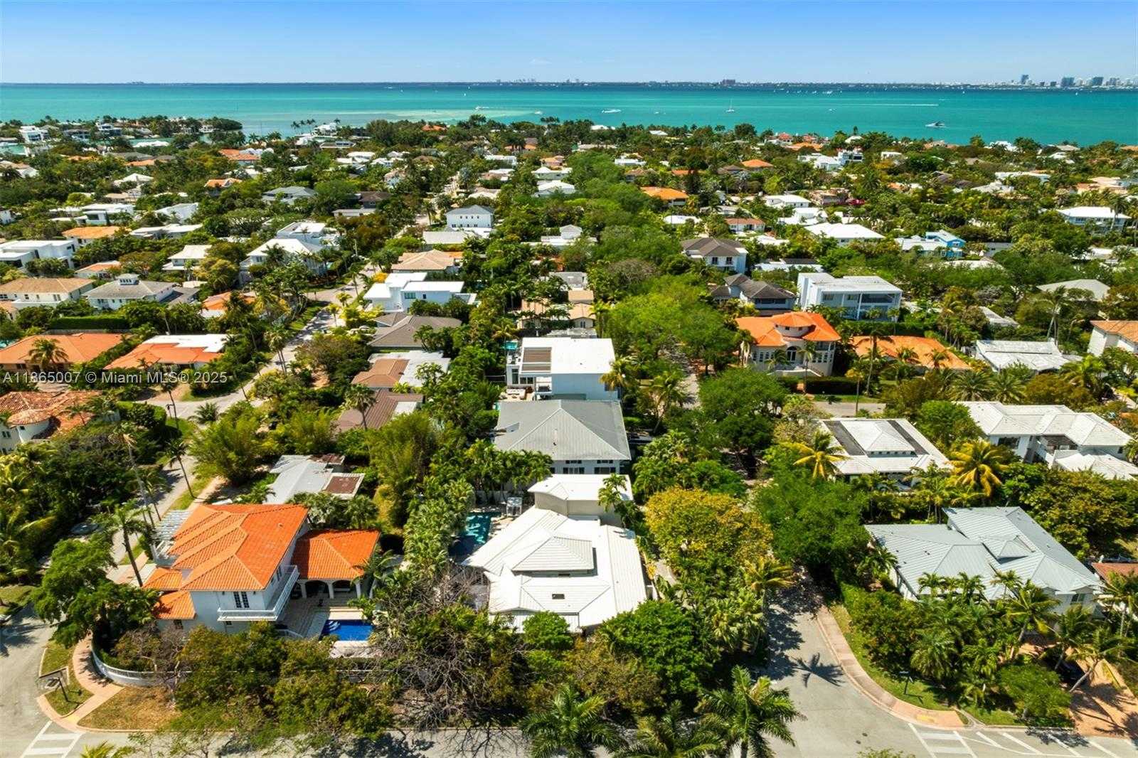 Small Image of 200 WEST MCINTYRE ST, Key Biscayne Number 79