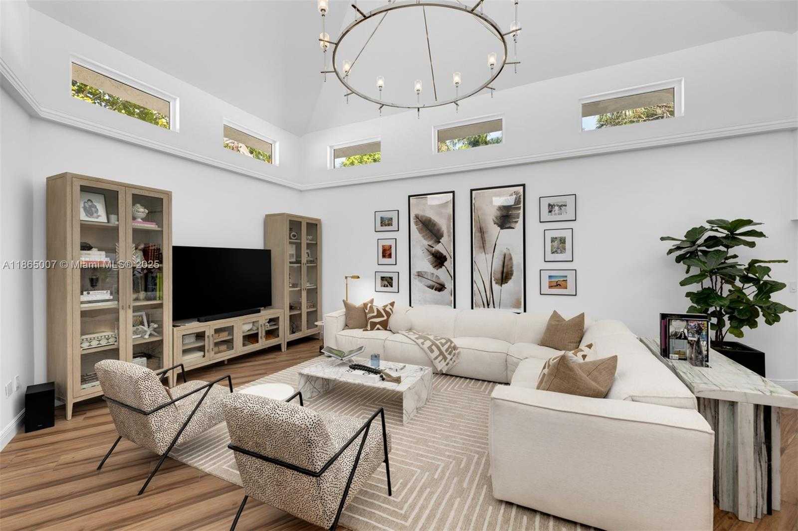 Small Image of 200 WEST MCINTYRE ST, Key Biscayne Number 9