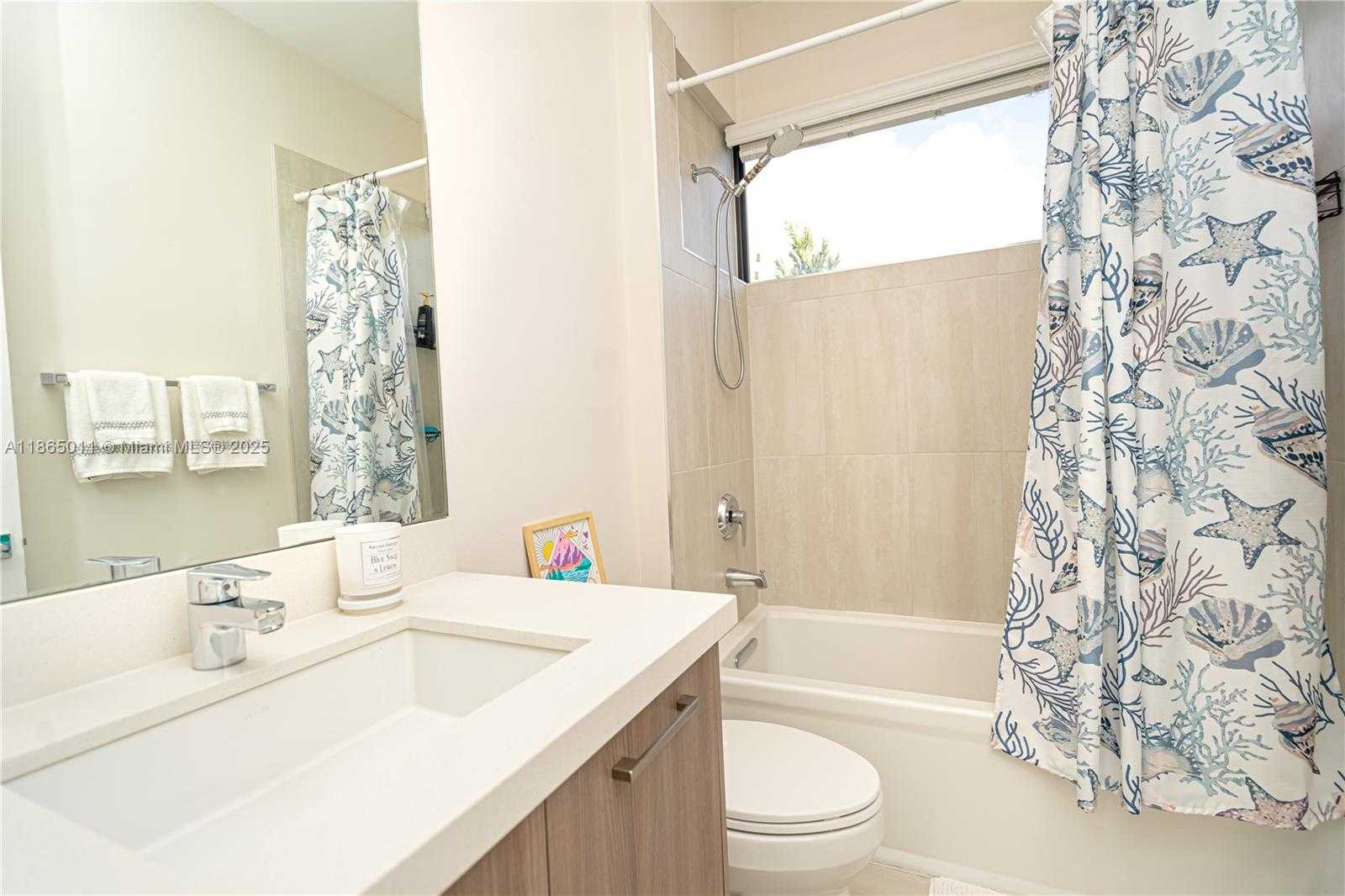 Small Image of 8263 NORTH WEST 47TH TER, Doral Number 34