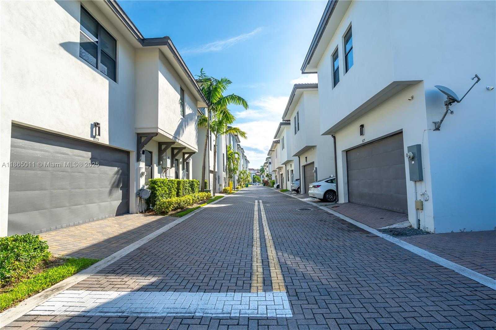 Small Image of 8263 NORTH WEST 47TH TER, Doral Number 55