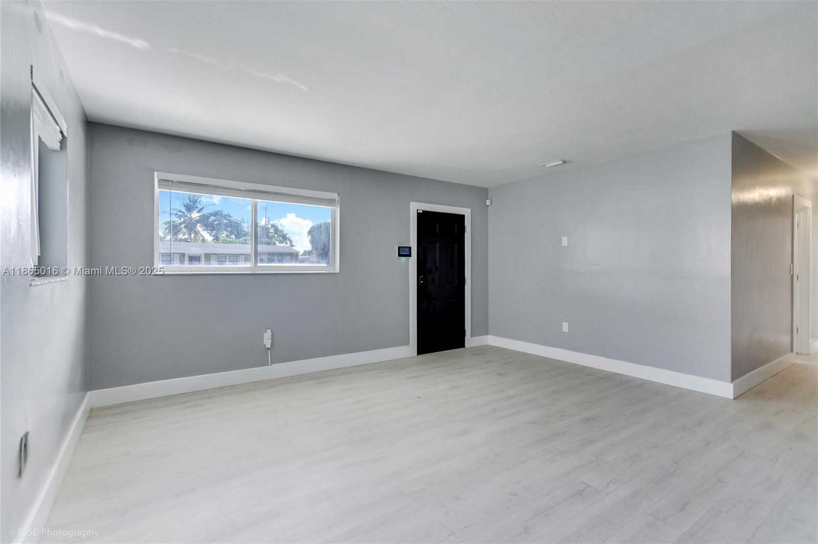 Small Image of 1000 NORTH 71ST TER, Hollywood Number 2