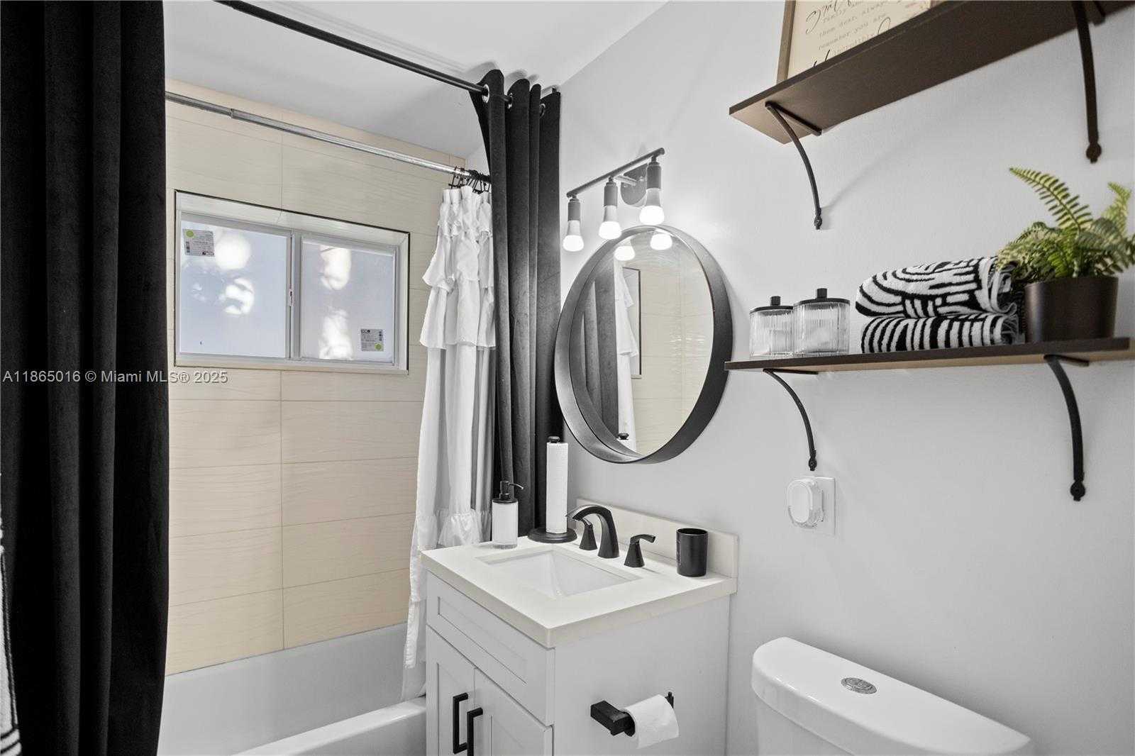 Small Image of 1000 NORTH 71ST TER, Hollywood Number 38