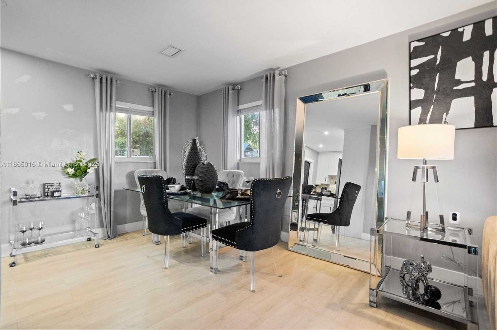 Small Image of 1000 NORTH 71ST TER, Hollywood Number 59
