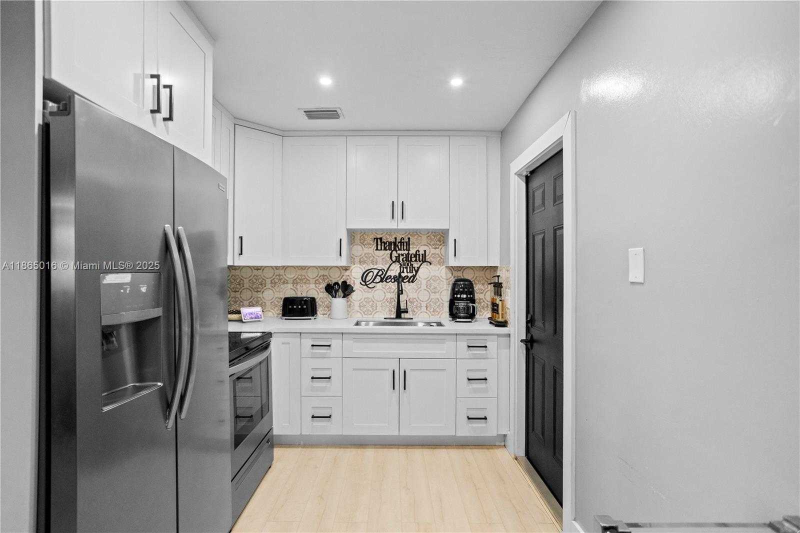 Small Image of 1000 NORTH 71ST TER, Hollywood Number 63