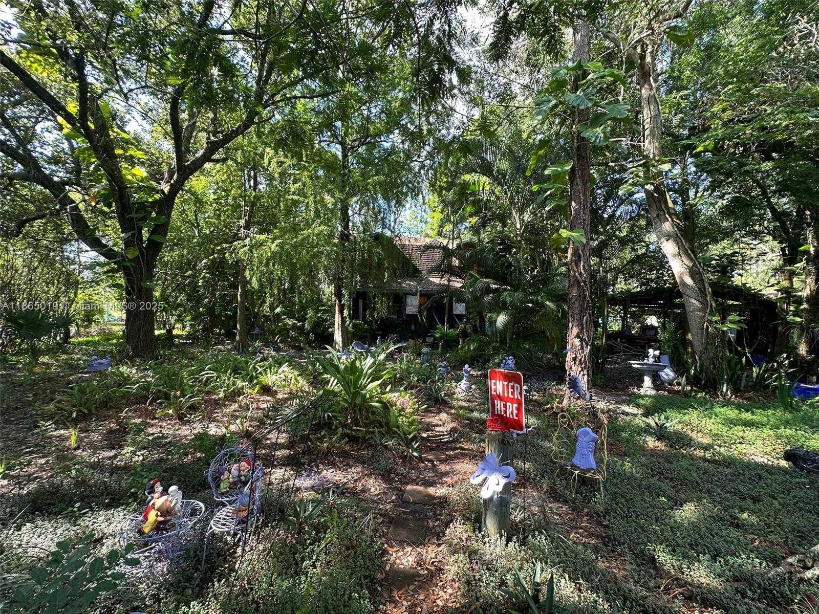 Small Image of 13130 NORTH 44TH PL N, West Palm Beach Number 27