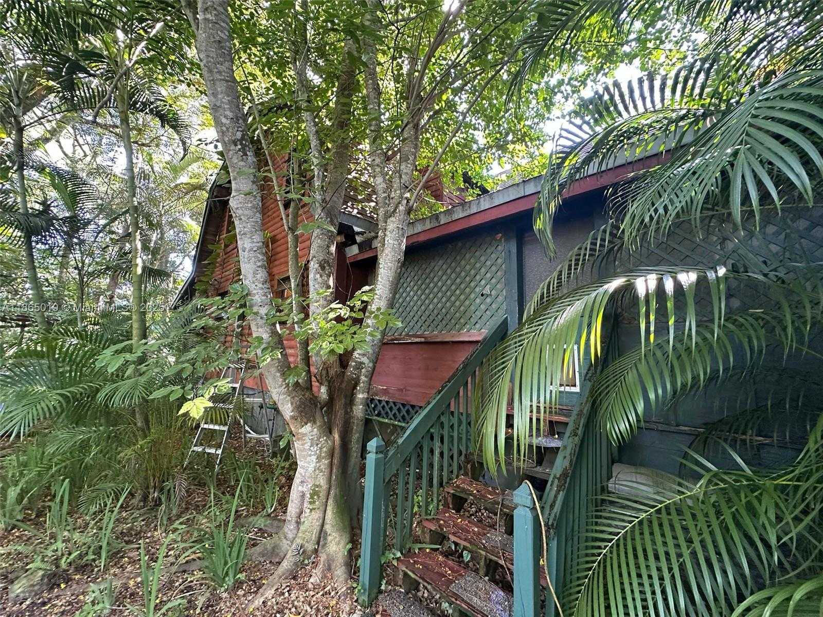 Small Image of 13130 NORTH 44TH PL N, West Palm Beach Number 4
