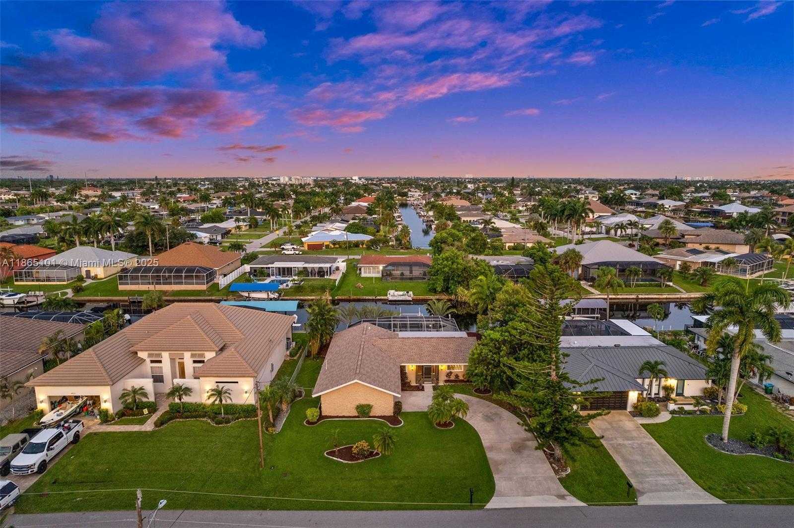 Small Image of 4927 SW 2ND AVE, Cape Coral Number 39