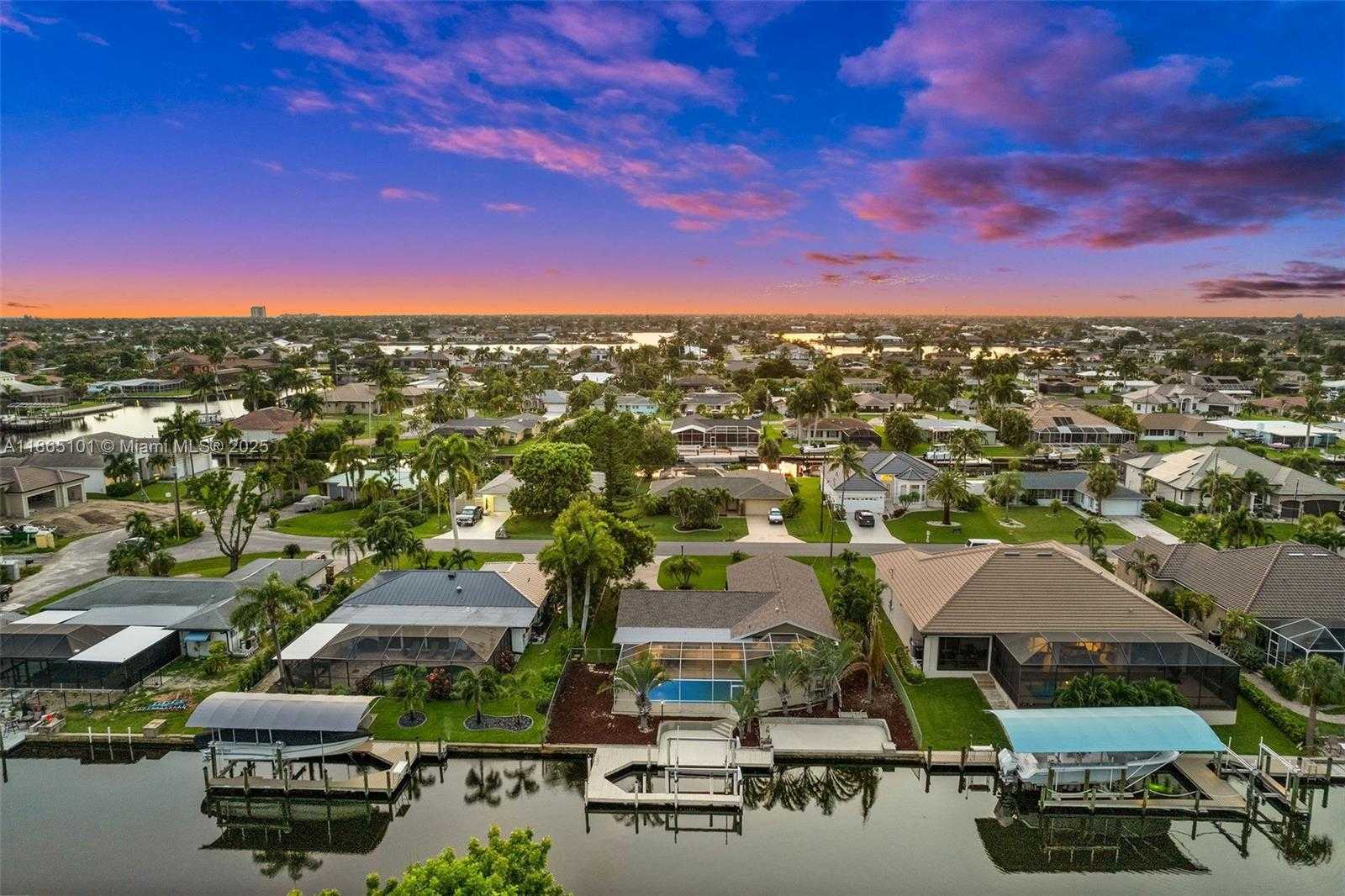 Small Image of 4927 SW 2ND AVE, Cape Coral Number 46