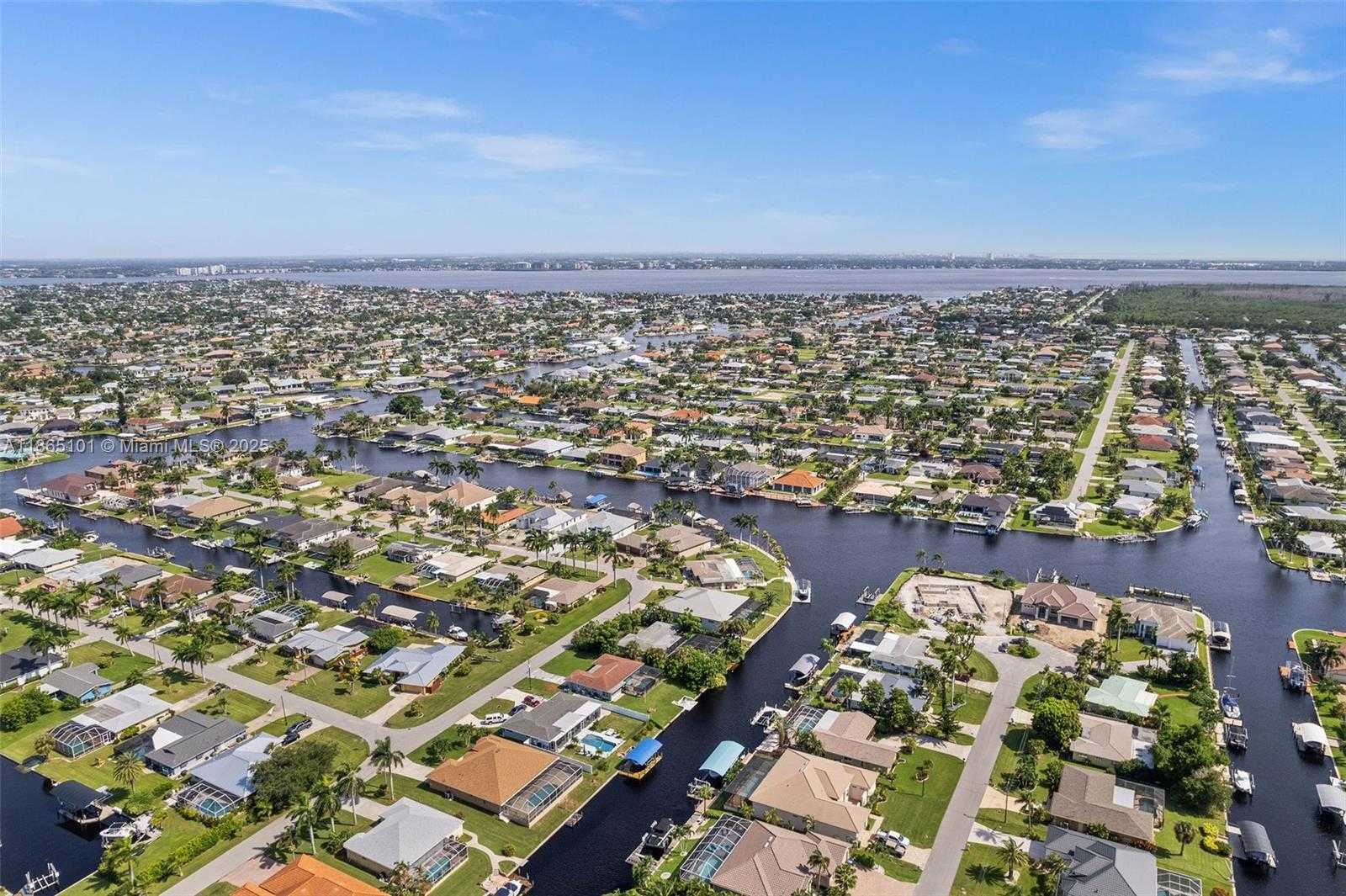 Small Image of 4927 SW 2ND AVE, Cape Coral Number 53
