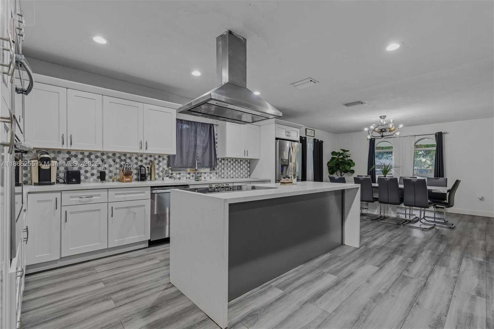 Small Image of 1672 NORTH WEST 192ND TER, Miami Gardens Number 11