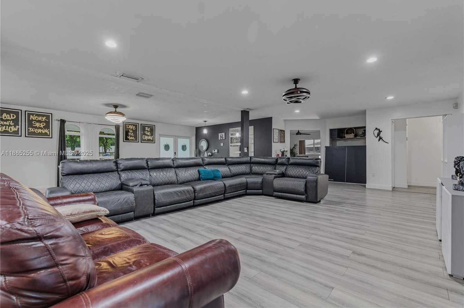 Small Image of 1672 NORTH WEST 192ND TER, Miami Gardens Number 13