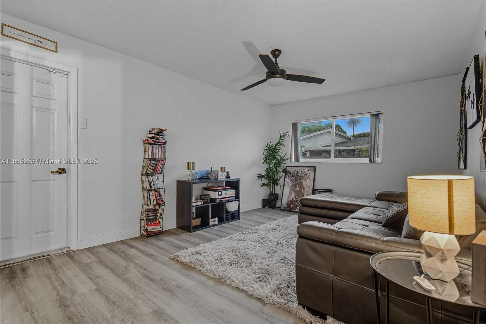 Small Image of 1672 NORTH WEST 192ND TER, Miami Gardens Number 19