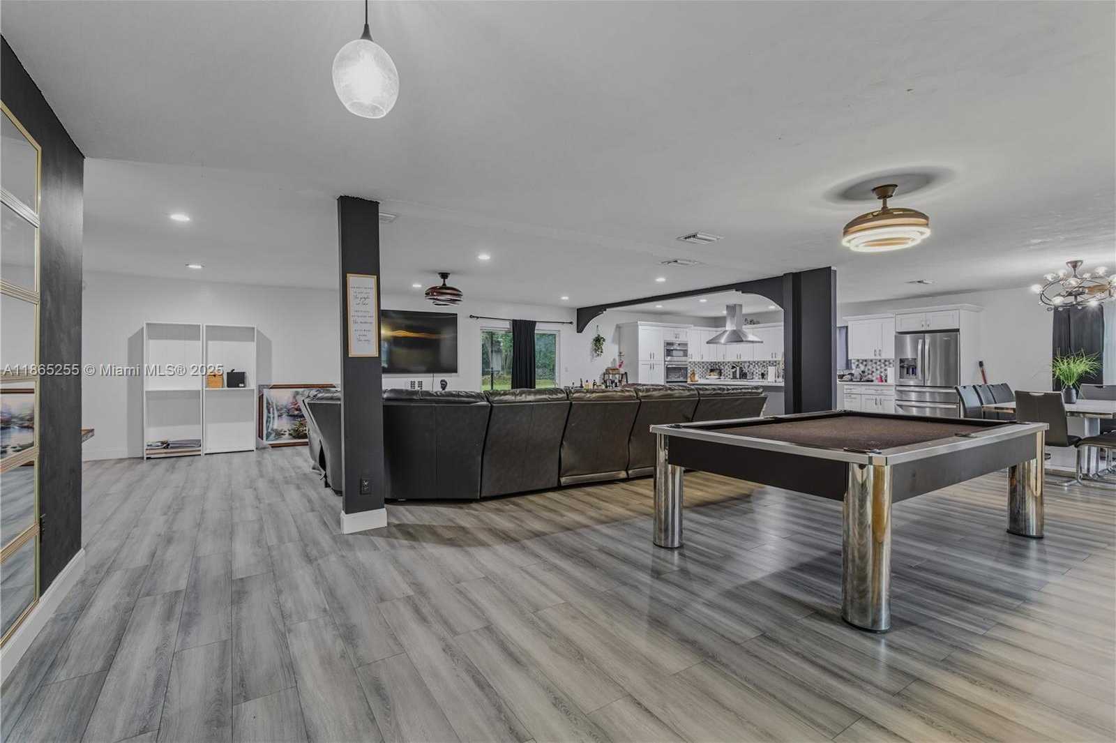 Small Image of 1672 NORTH WEST 192ND TER, Miami Gardens Number 4