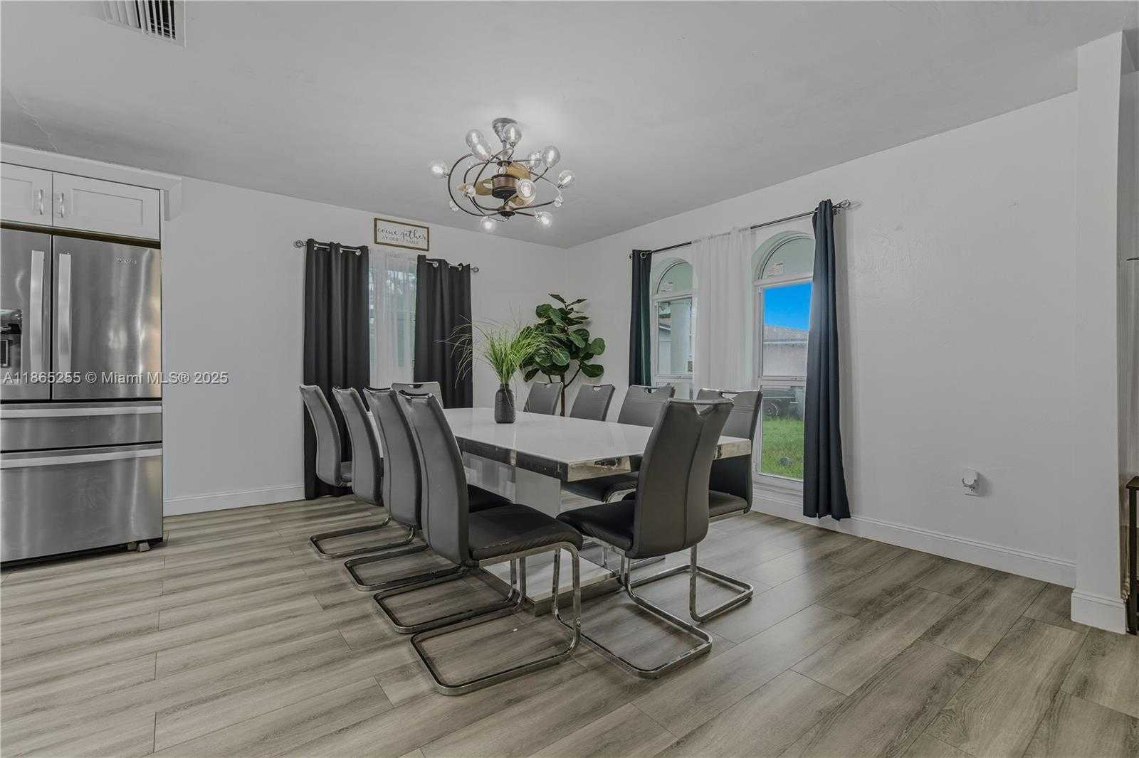 Small Image of 1672 NORTH WEST 192ND TER, Miami Gardens Number 6