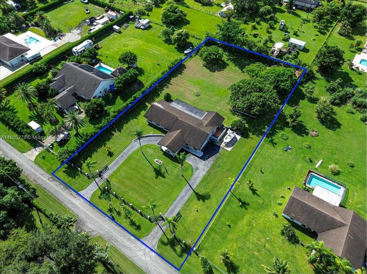 Small Image of 19926 SOUTH WEST 326TH ST, Homestead Number 11