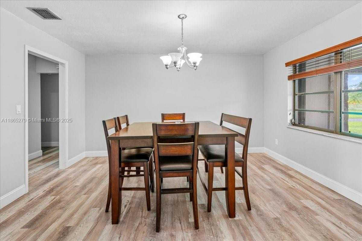 Small Image of 19926 SOUTH WEST 326TH ST, Homestead Number 33