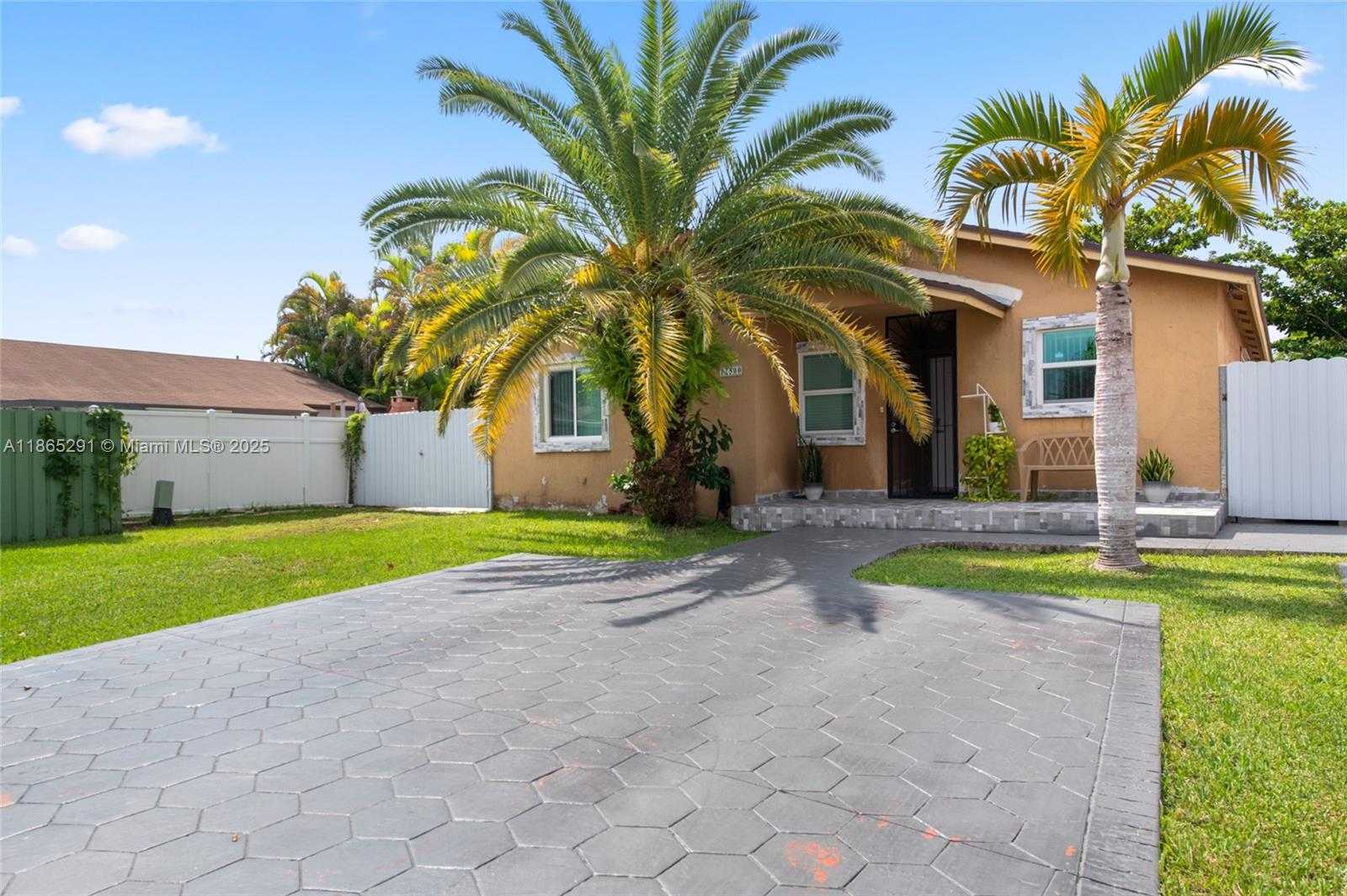 Small Image of 12500 SOUTH WEST 251ST TER, Homestead Number 2