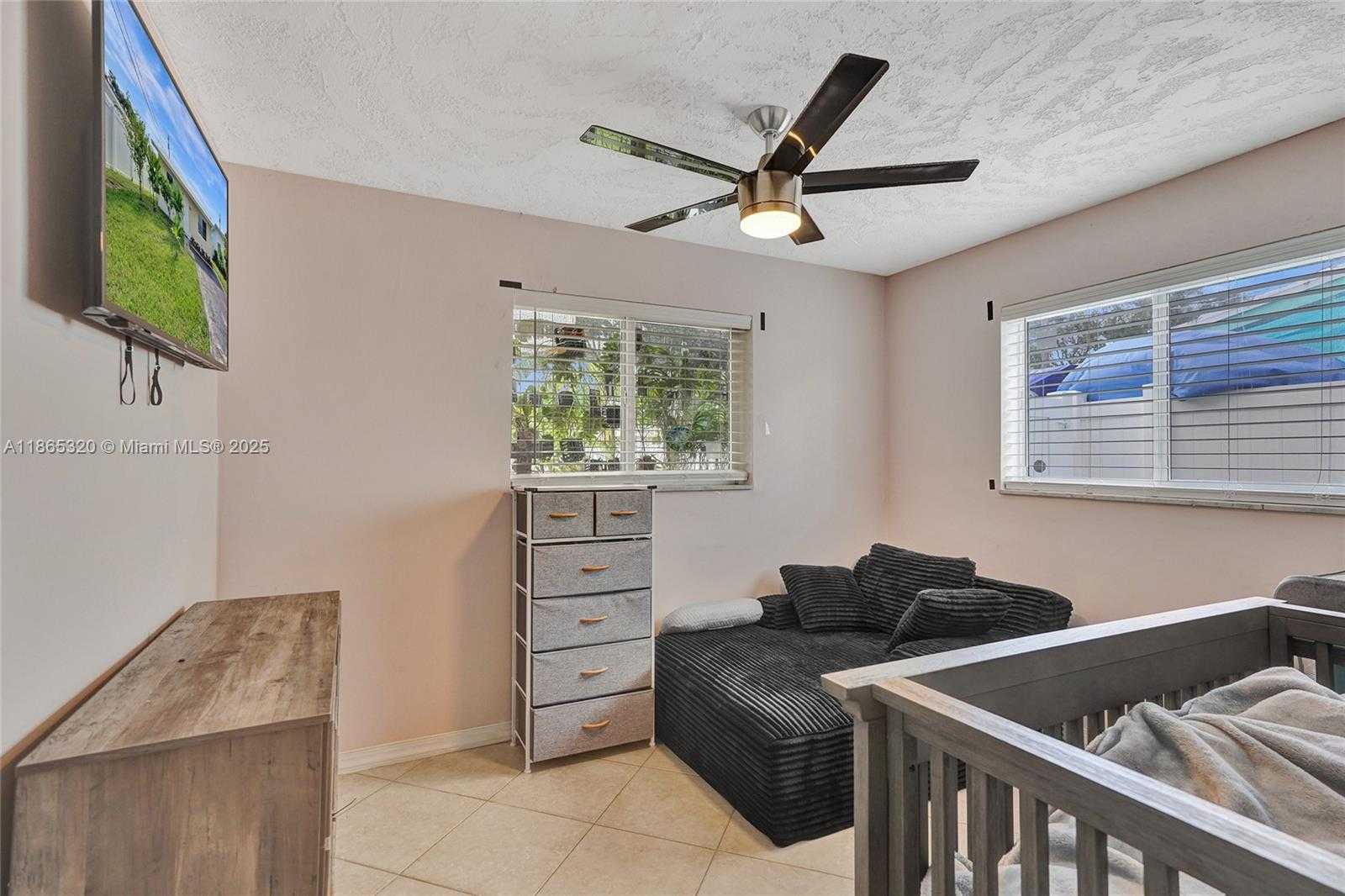 Small Image of 5404 NORTH WEST 26TH AVE, Tamarac Number 12